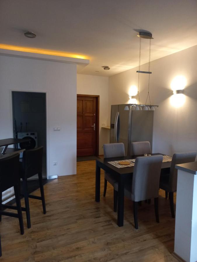 A-M Condominium Veszprem Bagian luar foto
